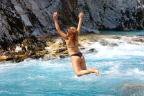 Marco Crippa: Jump in the Soka river Marco Crippa: Jump in the Soka river