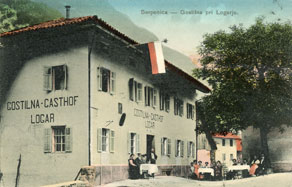 Gostilna Franca Logarja na Srpenici je delovala od leta 1906.  Ob njej je bilo tedaj v vasi še sedem drugih gostiln. (M. Škrabec, zasebna last)