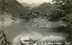 Pomembna turistična zanimivost Mosta na Soči je postalo veliko akumulacijsko jezero, ki je nastalo leta 1939, po dograditvi prve elektrane na Soči. (Arhiv Tolminskega muzeja)