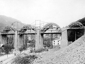 Construction of the stone section with seven arches. Construction of the stone section with seven arches.
