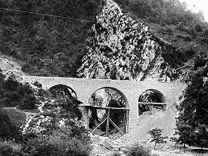 Short Springquell Viaduct, located just before the Idrijca Viaduct. Short Springquell Viaduct, located just before the Idrijca Viaduct.