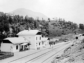 The completed Podmelec railway station. The completed Podmelec railway station.
