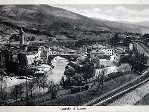 Pogled na Sočo in znameniti most v Kanalu Pogled na Sočo in znameniti most v Kanalu
