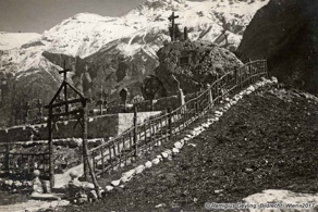 Military cemetery of the 2nd Battalion of the Austro-Hungarian 66th Infantry Regiment in Polog. Geyling Family Archive, Tolmin Museum. Military cemetery of the 2nd Battalion of the Austro-Hungarian 66th Infantry Regiment in Polog. Geyling Family Archive, Tolmin Museum.
