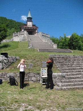 Geyling’s family was closely associated with art, including music. The music did not die down even during the war, but in times of peace it echoes in the memory of the Holy Spirit and the fallen. Photo: Damjana Fortunat Černilogar, 18. 5. 2007. Geyling’s family was closely associated with art, including music. The music did not die down even during the war, but in times of peace it echoes in the memory of the Holy Spirit and the fallen. Photo: Damjana Fortunat Černilogar, 18. 5. 2007.